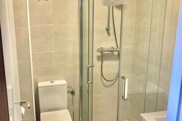 Bed and Breakfast Somo Surfskate Hostel