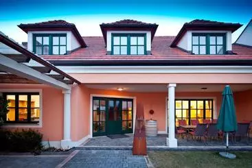 ベッドアンドブレックファースト Weingut Und Gästehaus Berger