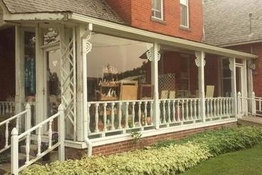 The Mays Place Bed And Breakfast