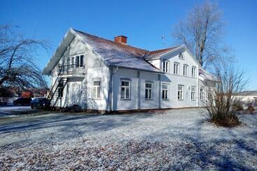 Vandrarhemmet Hammar   Hostel