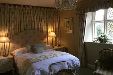 ユースホステル The Brownlow Arms Inn