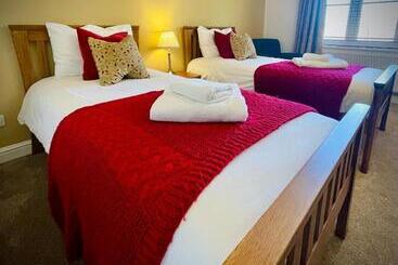 فندق صغير The Crown Inn