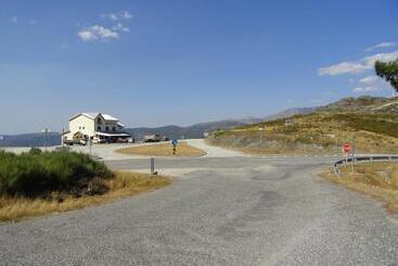 مبيت وإفطار Pedras Lavradas