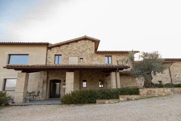 Hotel Fattoria Colsanto