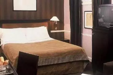 ホテル Victoires Opera