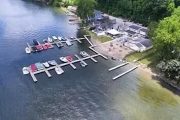 Retkeilymaja Beachcomber Inn