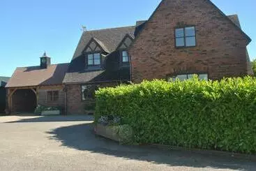 Bed and Breakfast Elms Farm