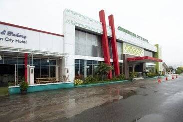 فندق Capital O 1709 Simalungun City