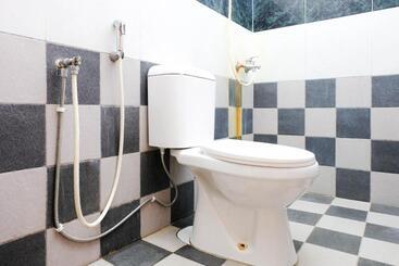 Hotel Reddoorz Near Stab Syailendra Kopeng