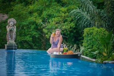 酒店 Uma Dawa Resort And Spa