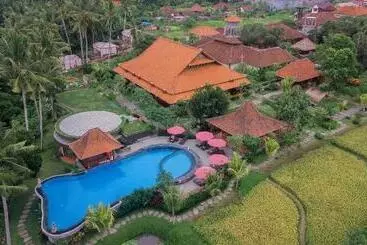 Hotel Uma Dawa Resort And Spa