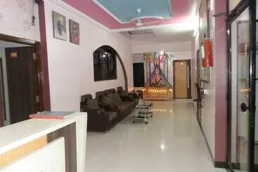 Hotel Amit Plaza