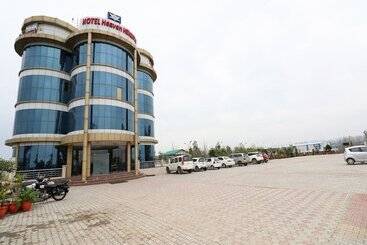 Hotel Heaven Heights By Oyo Rooms