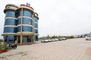 Hotel Heaven Heights By Oyo Rooms