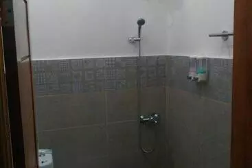 Pensionat Reddoorz @ Letjend S. Parman Pacitan