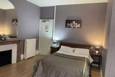 فندق La Poularde