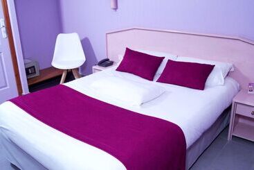 Отель Logis Hôtel & Restaurant Le Soleil D Or