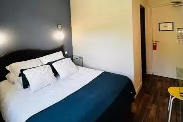 ホテル L'escoundillou