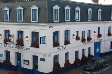 Отель The Originals Boutique, Hôtel La Colonne De Bronze, Saintvalérysursomme