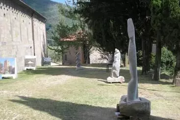 Beautiful Cottage In Pescia With Hot Tub