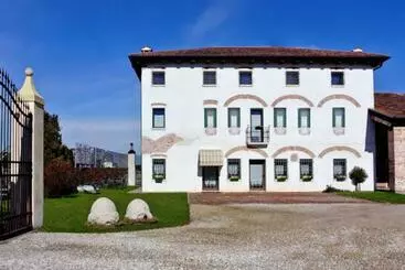 田舎風ホテル Agriturismo Sartori Terenzio