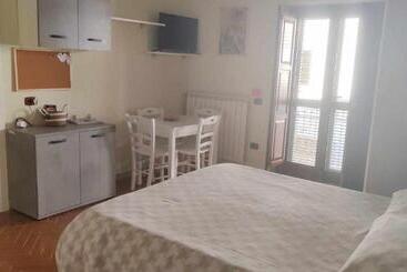 פנסיון B&b Ninfa