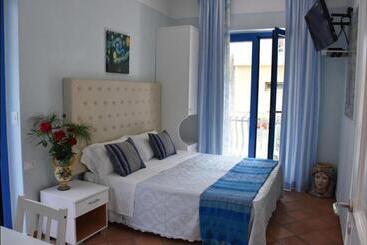 민박 Donna Carmela   Da Rosa