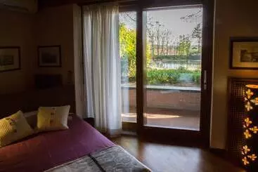 簡易ホテル Country Hub Milano