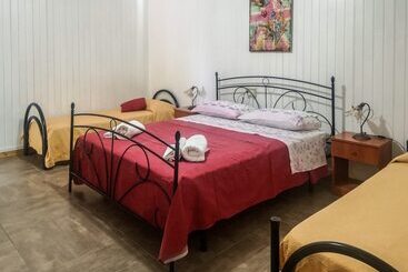 فندق Camping Almoetia