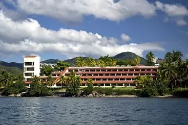 Hotelli Brisas Sierra Mar-Los Galeones