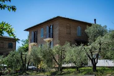 Pension (Hôtel basse catégorie) Dolci Mura Luxury Rooms