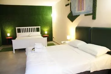 تختخواب و صبحانه Urban Pop Hostel & Bnb