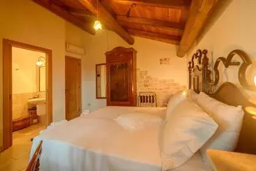 Bed and Breakfast La Maison   Tenuta Colavecchio