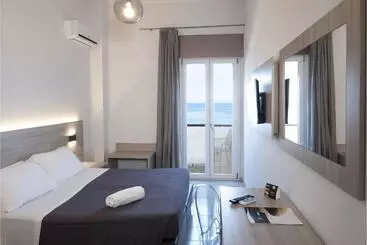 호텔 Tirreno