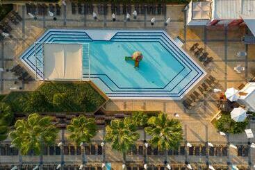 استراحتگاه Mövenpick Hotel Beirut