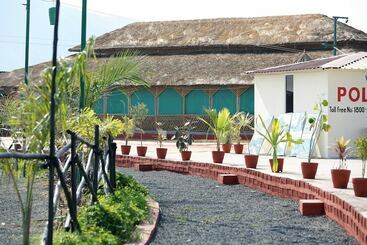 Hotel Polo Tent City & Resort