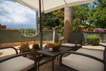 Bed and Breakfast La Villa