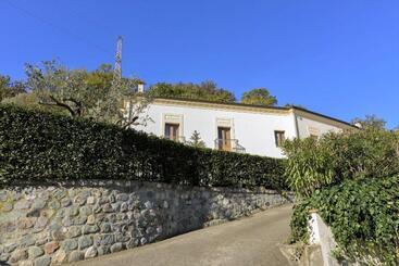 Хостел Bbuss Country Club