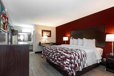 בית מלון כפרי Red Roof Inn Muscle Shoals