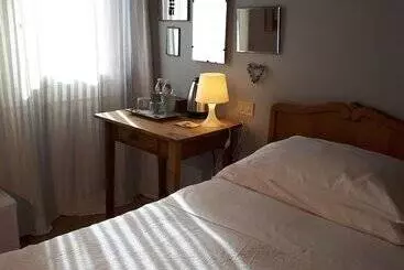 تختخواب و صبحانه Bed &breakfast Portico Rosso