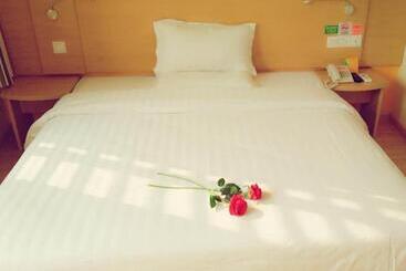 酒店 7days Inn Hangzhou Xiaoshan People`s Square Metro Station