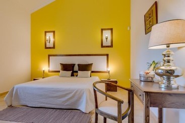 コテージ Espargosa Monte De Baixo & Art