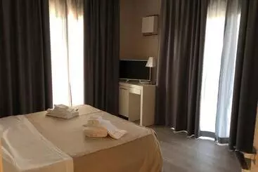 簡易ホテル Boutique Carolina