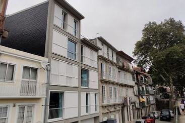 Oporto Serviced Apartments  Miragaia