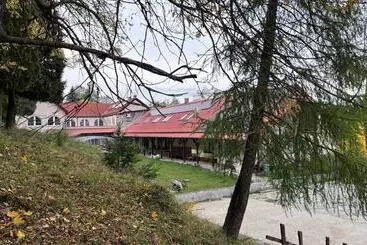 ベッドアンドブレックファースト Parrag Panzió Mátraszentimre