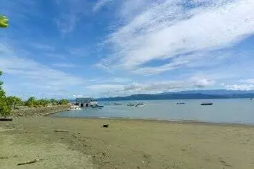 Hotelli Cabinas Agua Luna Frente Al Mar