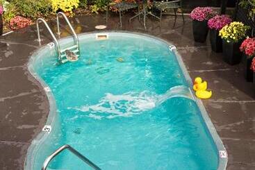 فندق Crowne Pointe Historic Inn Adults Only