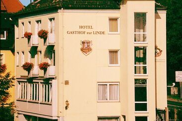 Otel Gasthof Zur Linde