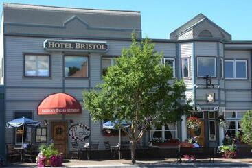 בית מלון כפרי The Bristol