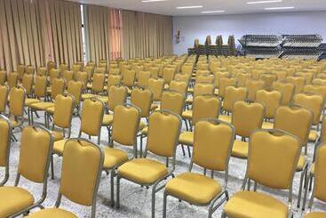 هتل Edificio Crystal Place Ap1405